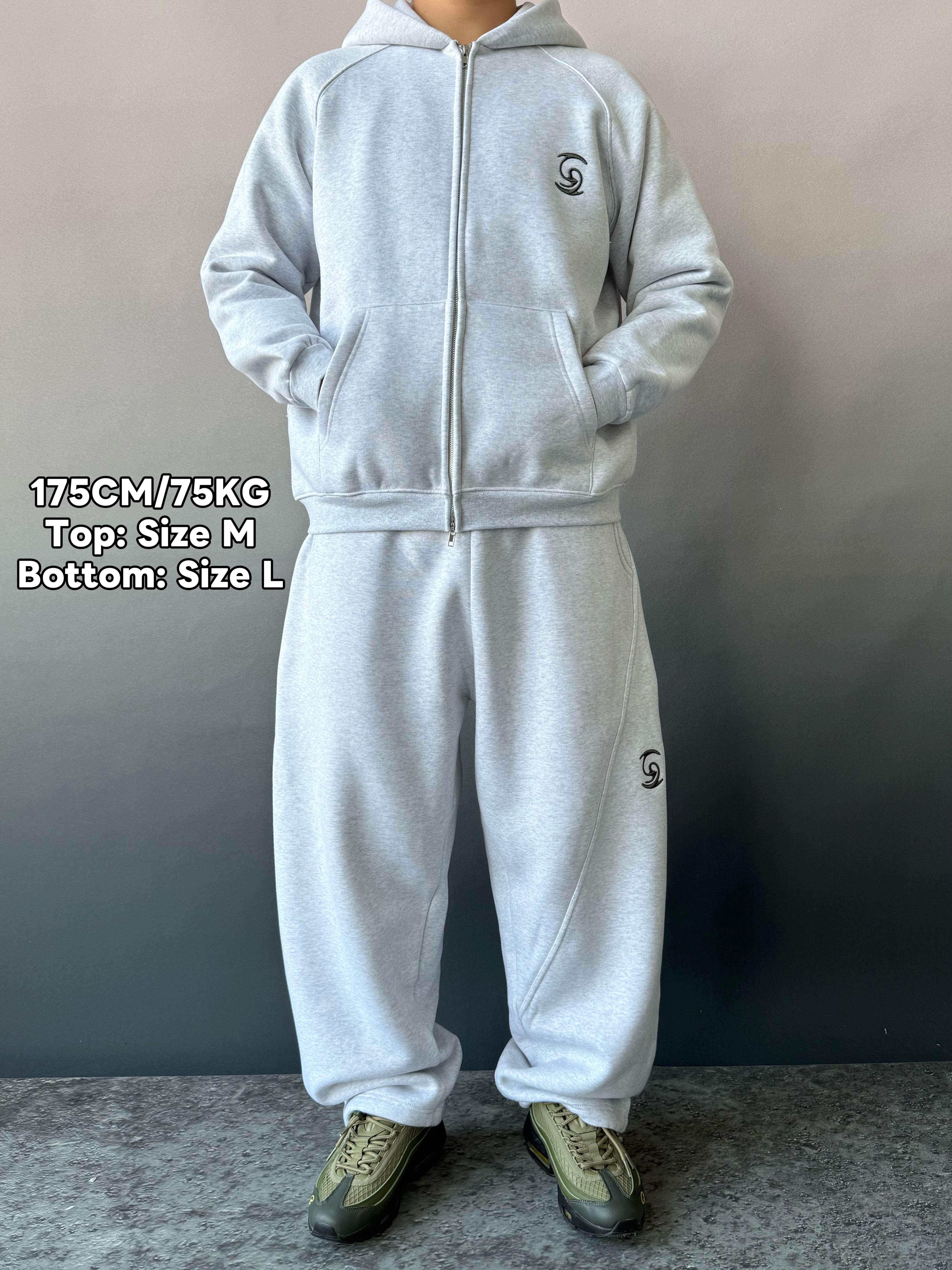 Hosen- und Kapuzenpullover-Set Unter Cloat (Sonderpreis)